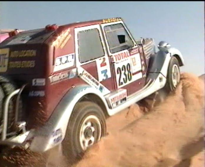 _1989dakar_mistubishipx33.jpg